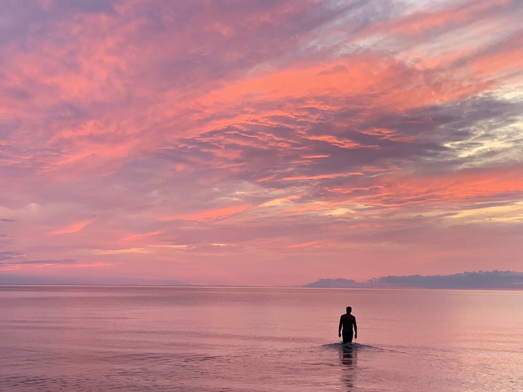 jamesfraserpost's tweet photo. @CBC Lambton Shores, Lake Huron, ON https://t.co/ihDc1LkZbl