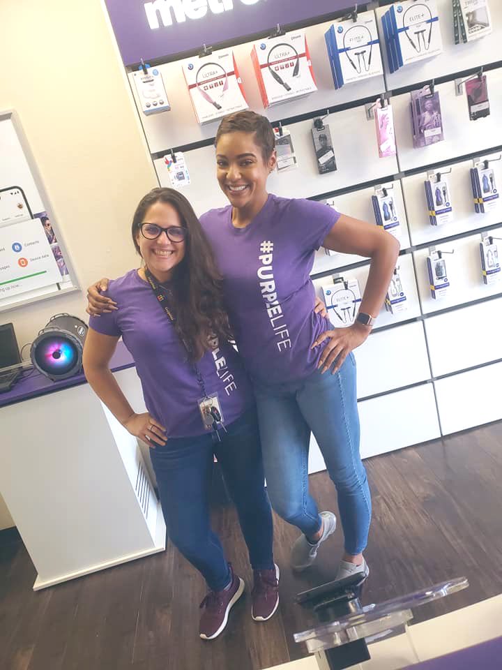 imc713's tweet photo. I had an amazing ride along with @IlsaVargas ! Thank you for all the insight and for an incredible day! #twinning #purplelife #beyou #areyouwithus #lovewhatyoudo #ASRtotheStars #frontlinefirst @MetroByTMobile @TMobile https://t.co/YjoOUCGmwi