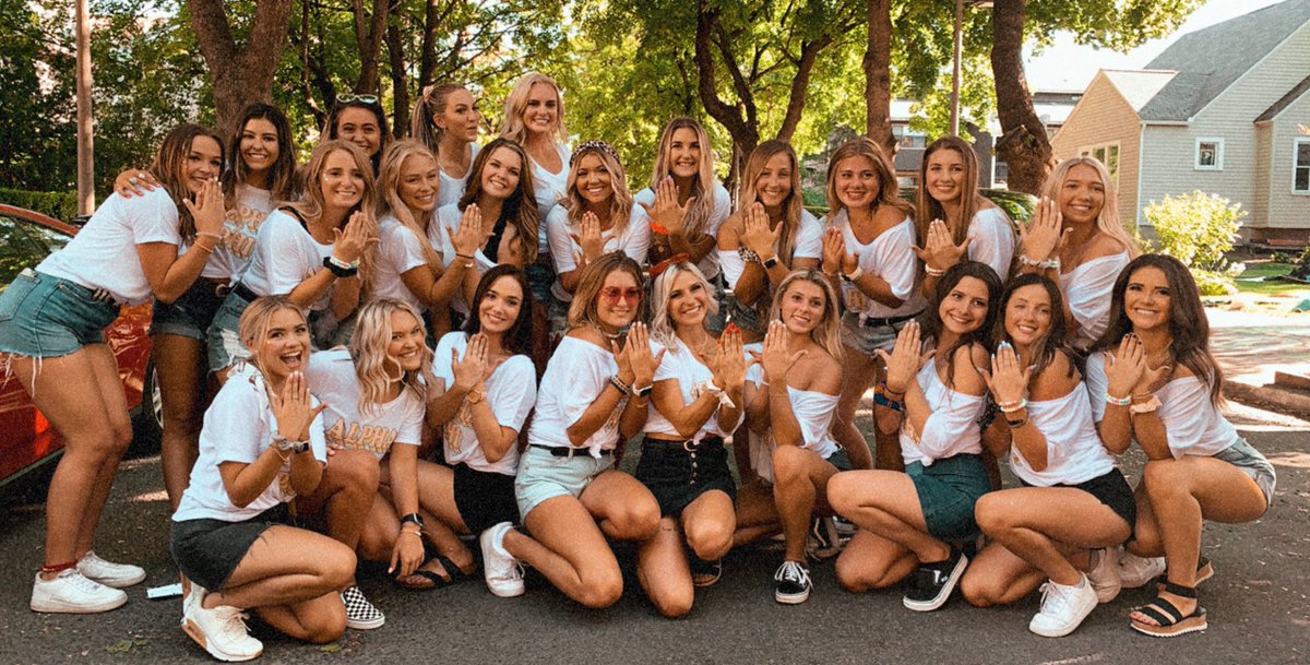 IdahoAlphaPhi's tweet photo. Welcome Home MC’19🦋🌼💓 https://t.co/kcsbamloIZ