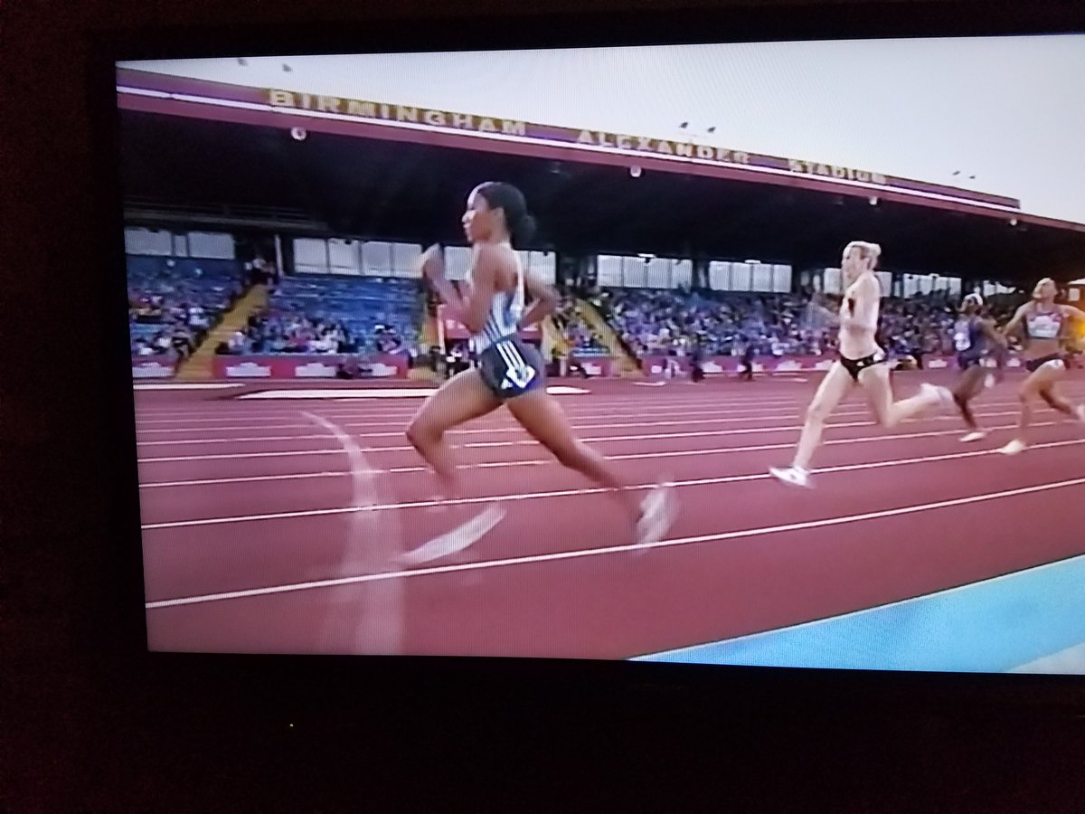 briddell334's tweet photo. Great things happen when you train in North Philly! Congratulations @AjeeW on your Birmingham victory. Excellent move to retain the lead at the 600m mark. #FastLady #Philly #Ajee https://t.co/MlKI6DfTIX
