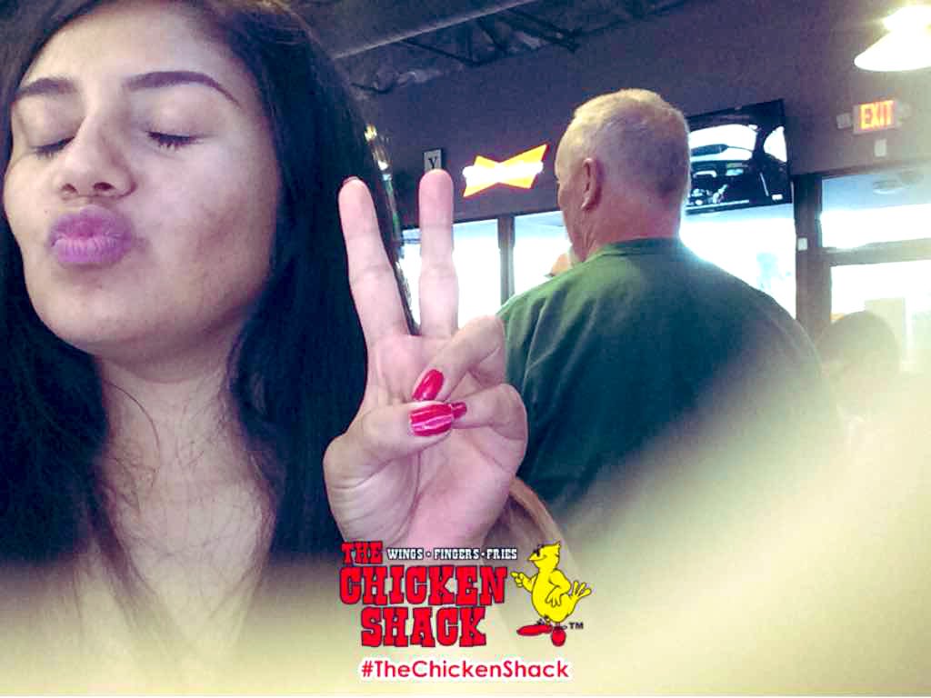 susanne_leyva's tweet photo. Eatin' good, it's all in a plan to stay happy
#thechickenshack
#4ambaybridge https://t.co/D6ngwv0EFR