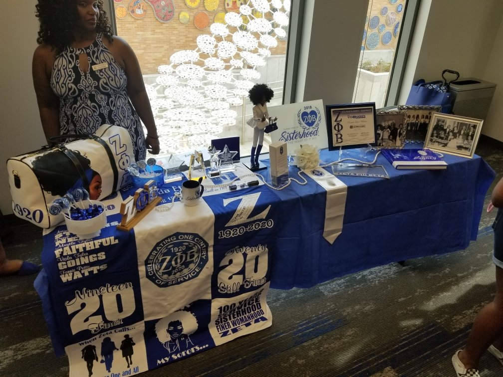 SamHoustonZetas's tweet image. Feels so great coming home! Thanks to all the students and orgs who stopped by our Greek Sneak Peek display table. 💙🕊 @ThetaRhoSigmas @nphc_shsu18 #SHSU23 #SHSUWELCOMEWEEK