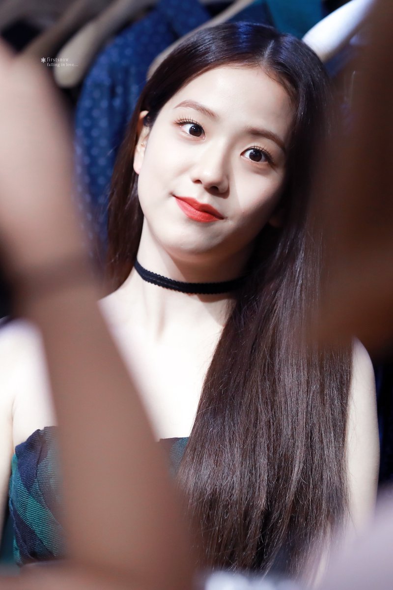 firstsnow_js's tweet photo. 190819 Dior Pop-up
#블랙핑크 #지수 #BLACKPINK #JisooxDior https://t.co/7V1bGg7ABc