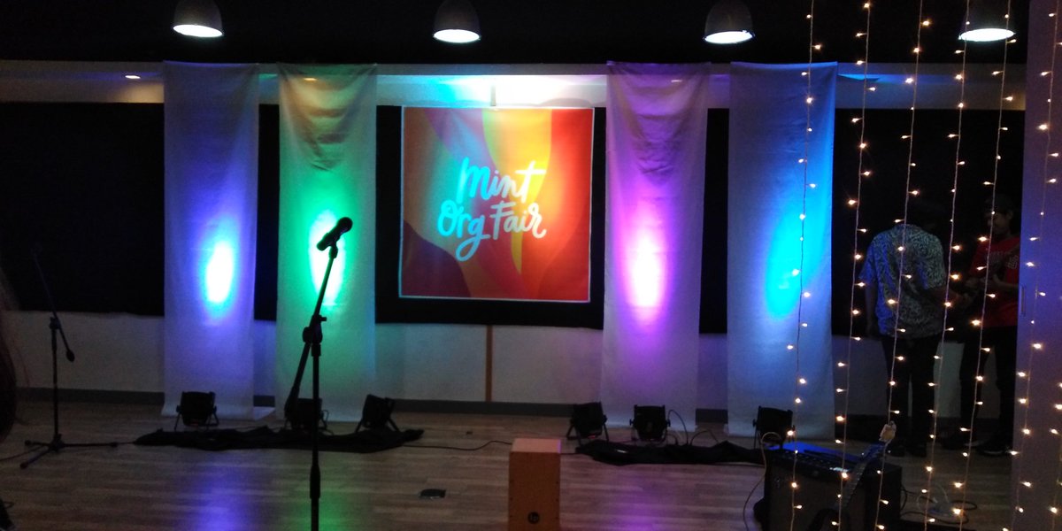 mintschool's tweet photo. Calling all #MINThigh!!!
Head to the Caf right now to check out the different orgs that you can be a part of!
We got an open mic event for you all too! https://t.co/TgoXjcVgy6