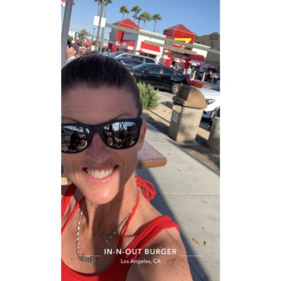 heather2saul's tweet photo. @Innoutburger18 
#NewProfilePic #LAX #Cali #burger 🍔❤️ https://t.co/VNg0vnrKFE