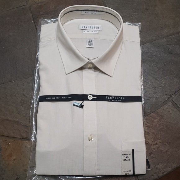 newguyusedstuff's tweet photo. So good I had to share! Check out all the items I'm loving on @Poshmarkapp from @Chantay37211679 #poshmark #fashion #style #shopmycloset #hartschaffnermarx #vanheusen #meettheposher: https://t.co/YS3QJZ4SZY https://t.co/IAvYPP1wfR