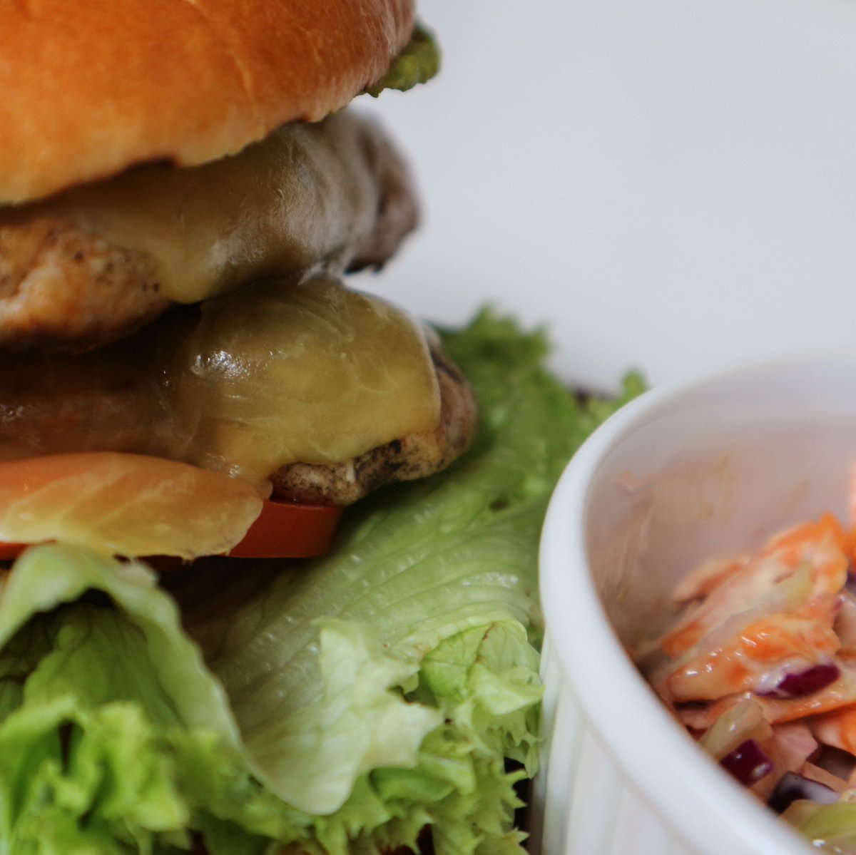 Monboddo1's tweet photo. It's National Burger Day on Thursday and we have not just one BUT TWO great deals on Thursday! 2 for 1 burgers or a burger and a pint for £10! Treat yourself..it's almost the weekend! #nationalburgerday #burgers #burgerandpint #liquid lunch #worklunch #2for1 #treatyoself https://t.co/6JK6DwvQtt