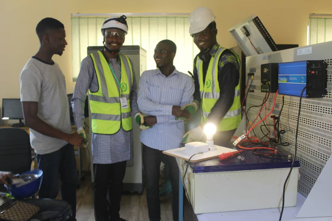 astevengroup's tweet photo. Capacity Building: ASREA SPVI Professional Training Practical Session. #cleanenergy #entrepreneurship #sdg7 #sustainablelight #renewableenergy #asteven #trainingcourses #capacitybuilding #business #solarinstallation https://t.co/7bDHXCmCu0