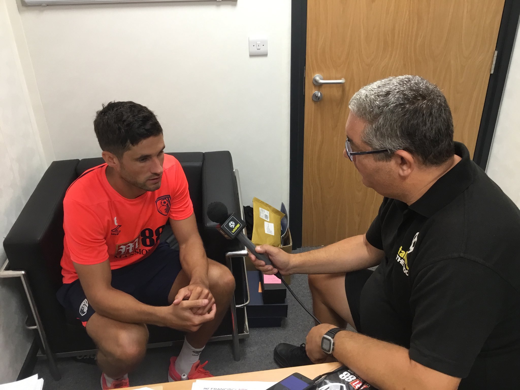 Happy 33rd Birthday to midfielder Andrew Surman have a great day my friend 