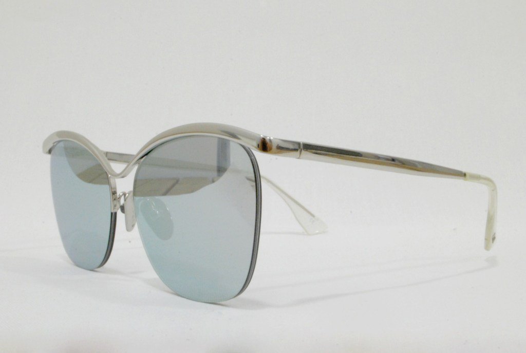 OpticaAlmudi's tweet photo. Le Specs – Semi-Charmed https://t.co/GXaK3ajJ5Z https://t.co/ov5iEW3Sfq