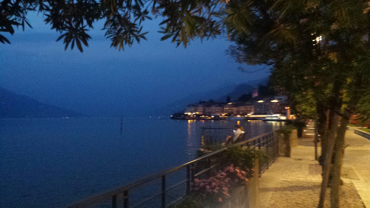 bellagiofest's tweet photo. La colonna sonora dell'estate continua!  A #como #takeaseat venerdi 23 in piazza Volta e sabato 24 in largo Miglio. Mercoledì 28 a #varenna https://t.co/MREG4sWtc7