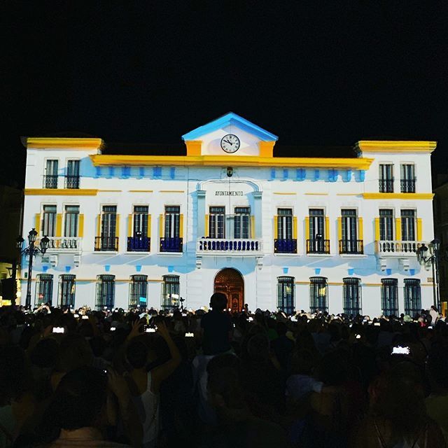 Palnoise's tweet photo. @palnoise_ Tech support for architectural mapping at Tomelloso(Castilla la Mancha), direction &amp; contents by @videomappingpro 
Thanks to @chemasiscar 
#mapping #videomapping #architecturalmapping #buildingmapping 
#3dmapping #videomapping3d #creativeinstallation #mappingespañ… https://t.co/0OBgtaChas