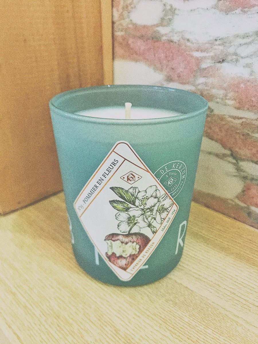 Nose Shop ノーズショップ 香水のセレクトショップ Kerzon アップルツリー Candle キャンドルの数だけ天使が舞い降り 幸せになれる 火をそっと吹き消すと願い事を叶え封じ込める事が出来ると言う 蜂蜜の甘いキャンドルに火を灯すと 林檎と