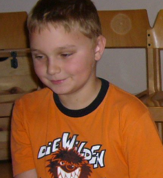 DauniDaunstar's tweet photo. Ich hab alte Bilder von mir gefunden auf ner CD °J° https://t.co/myqxNjP6O5