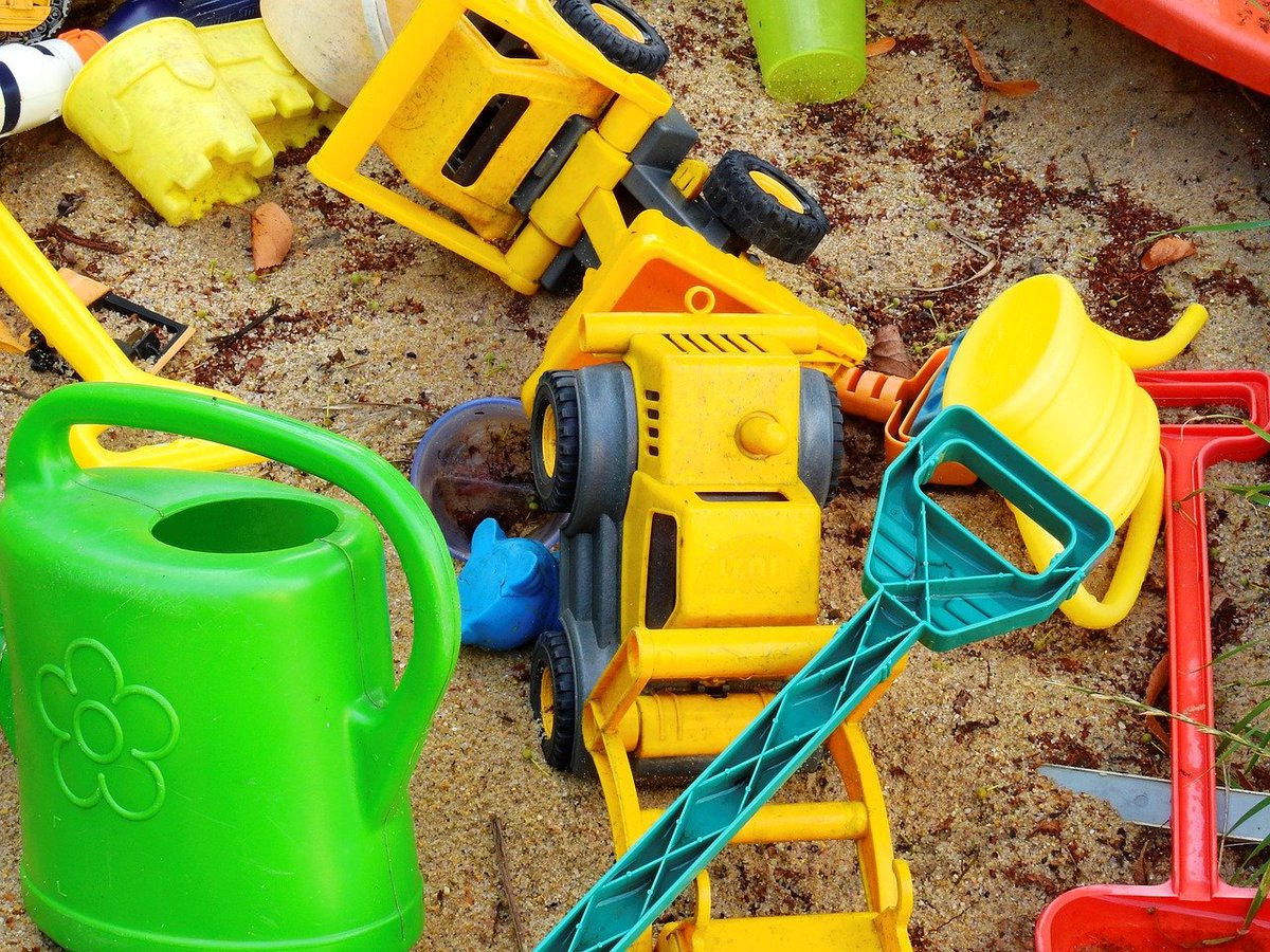 malectoys's tweet photo. Lato jeszcze się nie skończyło, 🌞 dzieci mają jeszcze prawie dwa tygodnie wakacji. 🏖 A my obniżamy ceny w naszym sklepie na zabawki ogrodowe. 👍
Zobaczcie na https://t.co/zLJKF72zRb
#zabawkidladzieci #zabawkidoogrodu #sklepzzabawkami https://t.co/AjJsoPE7IH