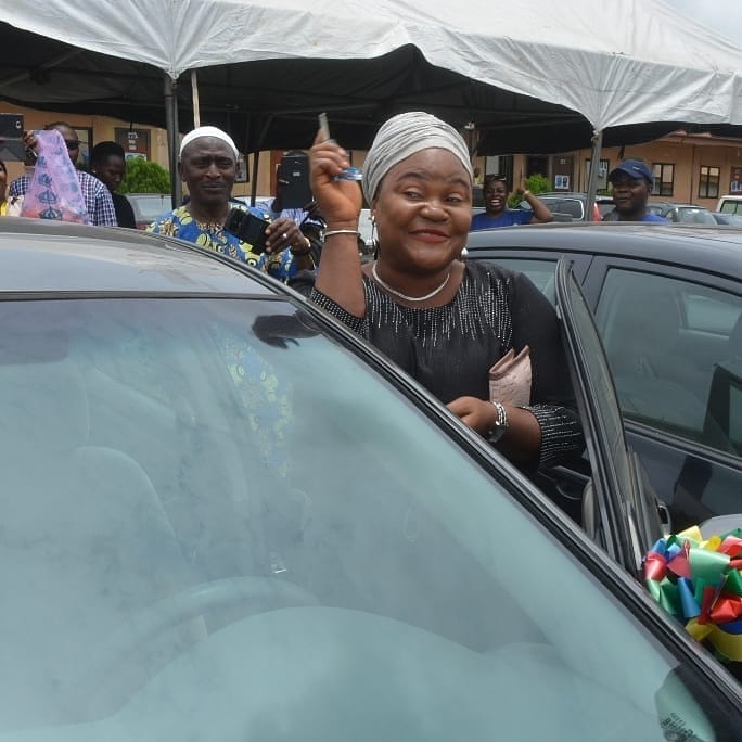 valburaimoh14's tweet photo. #2ndyearinoffice
Day 1: Monday, 19th 2019
The cream on the cake of the event for the day one list of programmes was the presentation of official vehicles to management staff of the local government. The Head of Administration, Builder Stephen Akitoye... https://t.co/iOZIO5x0t0 https://t.co/WfeTLqoItF