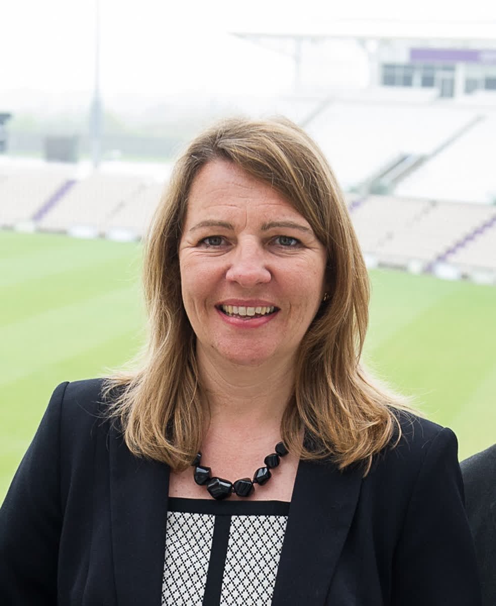 BizSouth's tweet photo. 📢 ANNOUNCEMENT 📢 

Business South Appoints New Executive Director!

A warm welcome to Leigh-Sara Timberlake, a Champion Director who has been newly appointed to the role of Executive Director with immediate effect. John Mitchell, CEO to retire in October https://t.co/xtGGT3mjw7 https://t.co/iAbXoEKSKf