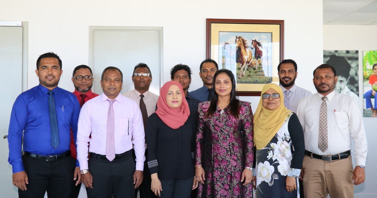 މިނިސްޓަރ އޮފް ސްޓޭޓް ފޮރ އެޑިއުކޭޝަންގެ މަގާމަށް އައްޔަން ކުރެއްވި ޢާއިޝަތު ޢާޠިޔާ ނަޞީރު މިއަދު މަސައްކަތަށް ނުކުމެ ވަޑައިގެންނެވުން. <a href="/aisthly/">Aishath Ali</a>