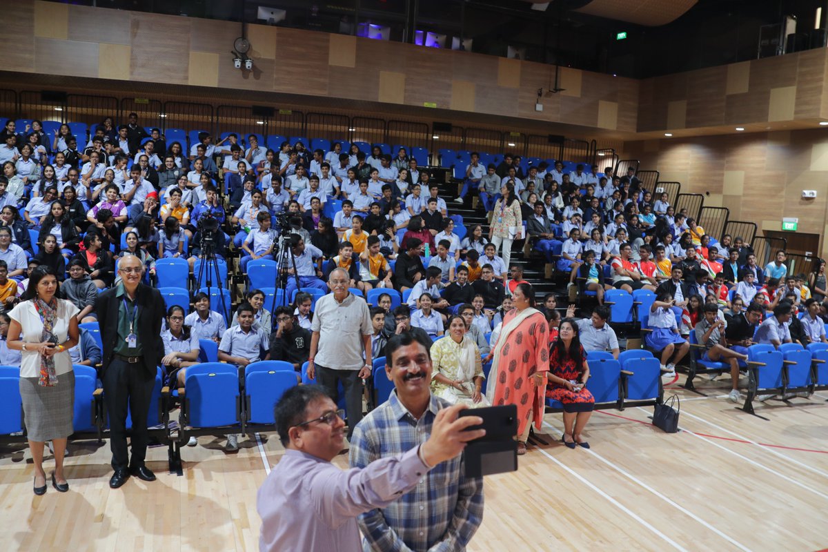 Global_Schools's tweet photo. Executive Director of Maharashtra State Government's Model Village Programme, Popatrao Baguji Pawar inspired students to give back to society during his speech at the #GIISLLS held at #SMARTCampus.
Full story: https://t.co/N2tUT6dNZ4
More pictures: https://t.co/ABdSKr4nkz https://t.co/6JHKzjO0Yd