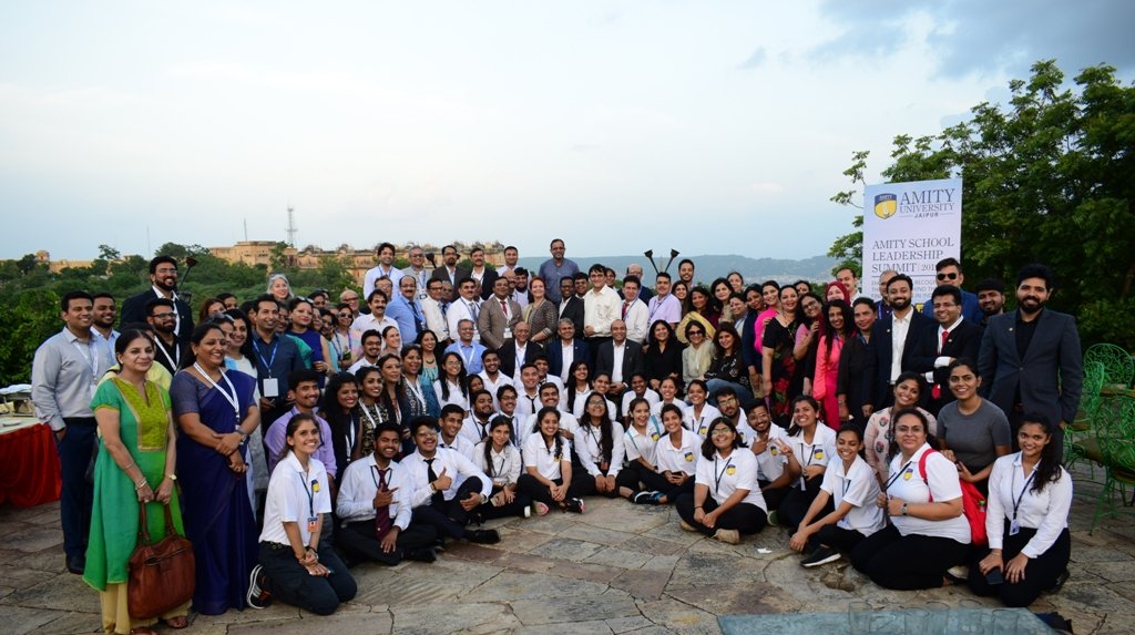 AmityUniJaipur's tweet photo. #AmityUniversityJaipur organized a Study Tour to Nahargarh Fort for the delegates during Amity School Leadership Summit 2019. This was followed by High-Tea at the natural retreat.

#Day1 #ASLS2019 https://t.co/9x4qEZ9heX