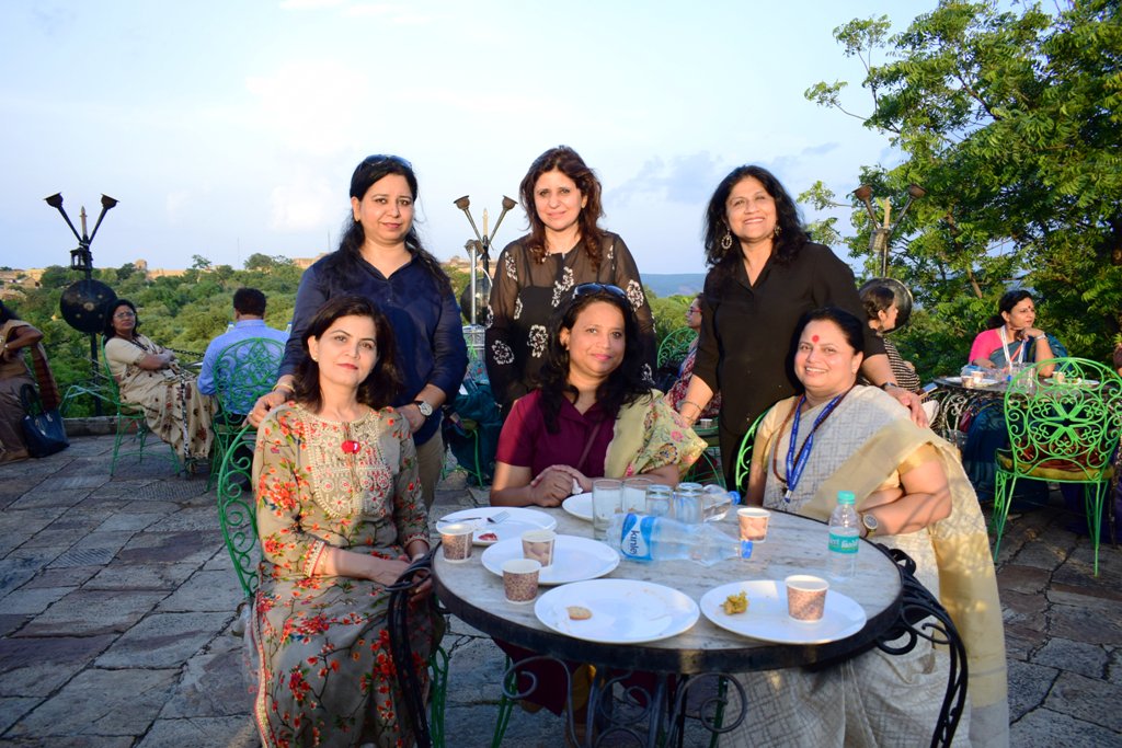 AmityUniJaipur's tweet photo. #AmityUniversityJaipur organized a Study Tour to Nahargarh Fort for the delegates during Amity School Leadership Summit 2019. This was followed by High-Tea at the natural retreat.

#Day1 #ASLS2019 https://t.co/9x4qEZ9heX