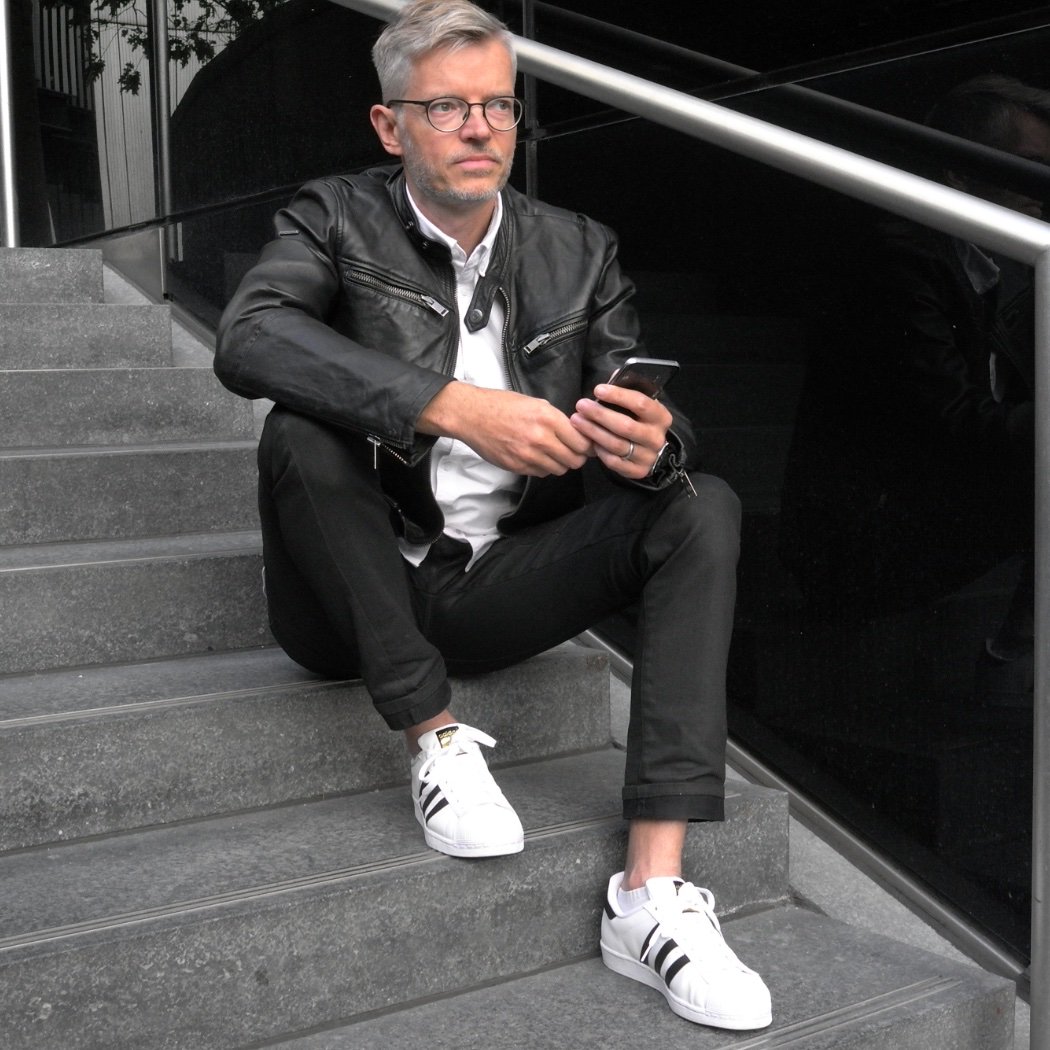Style_pilot's tweet photo. @adidasoriginals has launched their #HOMEOFCLASSCIS footwear collection! More details >> https://t.co/RoS2k8Ziz7 #menshoes #iconicshoes #superstar80s #giftedbyadidas https://t.co/da1WMRUNN1
