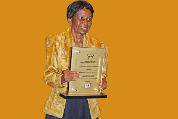 STEMQueensUG's tweet photo. #DidYouKnow
Josephine Nambooze was the first female Ugandan to qualify as a physician circa 1959.
She studied at @msmcnamagunga and Namilyango college before joining @MakerereU
She is an Emeritus Professor of Public Health @MakSPH  and medical researcher.
#WomenInMedicine #STEM https://t.co/IBV3v2qAf5
