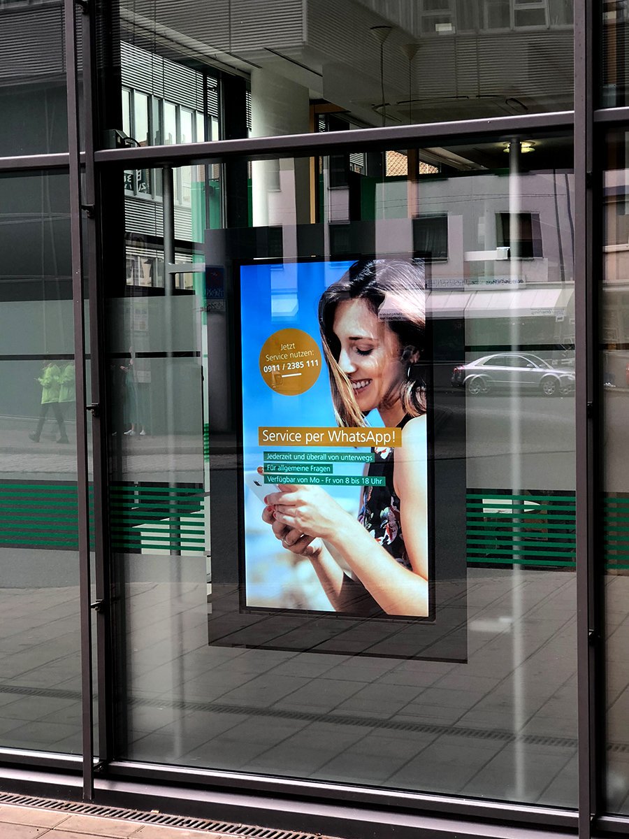 videro's tweet photo. Die @psdnuernberg setzt in der digitalen Kundenansprache auf VIDERO. 

Auf insgesamt 10 Informationsdisplays präsentiert die PSD Bank Ihre Kunden aktuelle Produktinformationen, Neuigkeiten und Konditionen.

Wir freuen uns die PSD Bank bei diesem Projekt unterstützen zu können! https://t.co/RoUP1mY8sM
