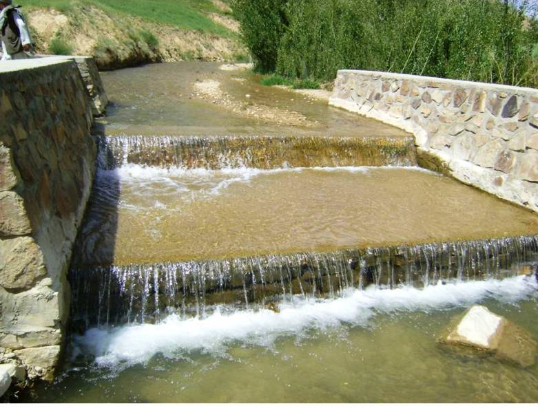 pajhwok's tweet photo. در سمنگان ٦٧٠٠ خانواده به آب آشاميدنى صحى دسترسى پيدا کردند: By محمد برات on 20 August 2019 ایبک (پژواک، ٢٩ اسد ٩٨): کار ٢٧ پروژه انکشافى به هزينۀ حدود ٢٨ ميليون افغانى در ولسوالی حضرت سلطان ولایت سمنگان، تکمیل شد و مشکل ٦٧٠٠ خانواده از بابت آب صحى… https://t.co/kHiP9ymn8e https://t.co/gLLKmPrSPS