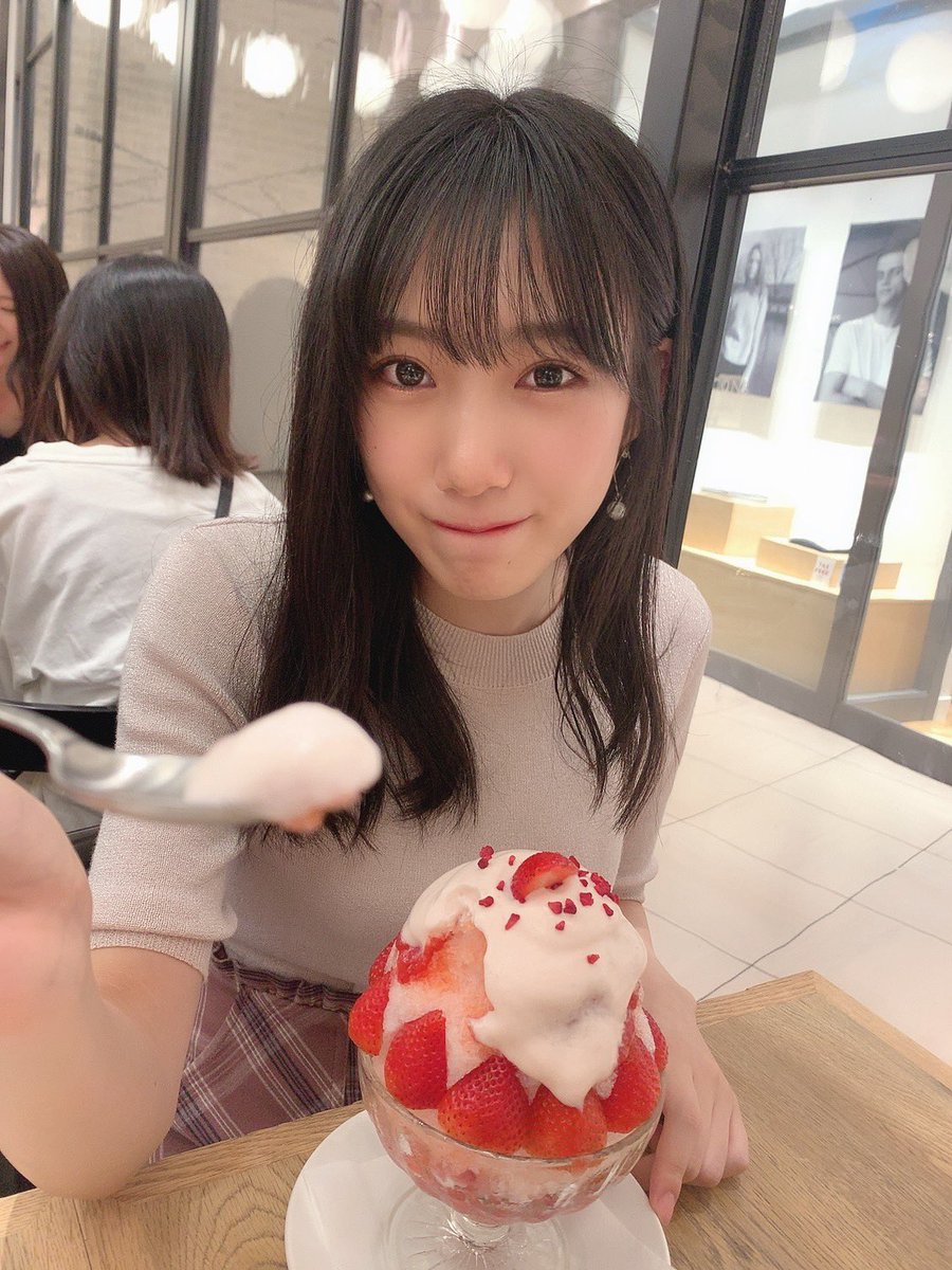 あーんしてくる あーんしてくる