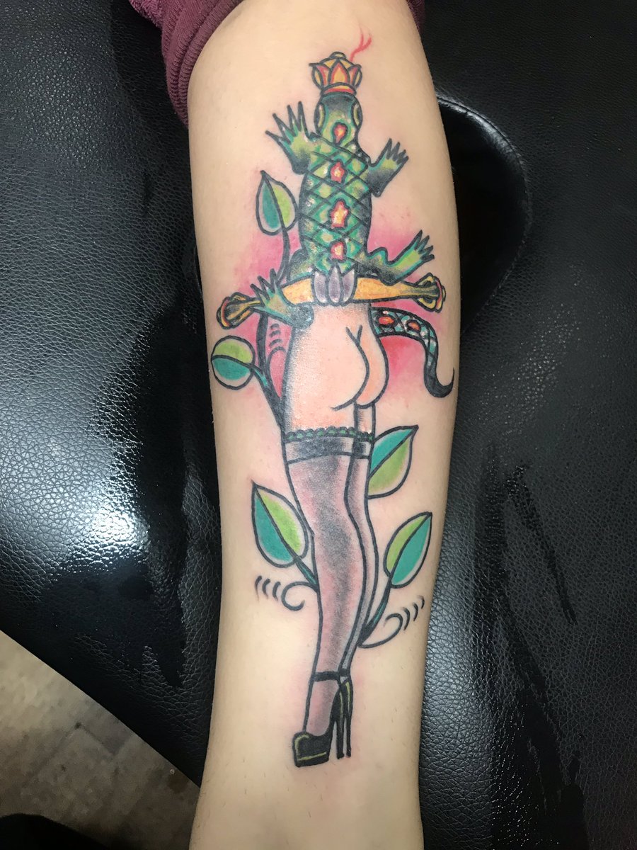 My first traditional piece. 🗡🌿🦵🏽