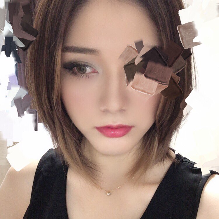 TomFord Beauty 05A ダブル インデムニティー 右上を二重幅に。その