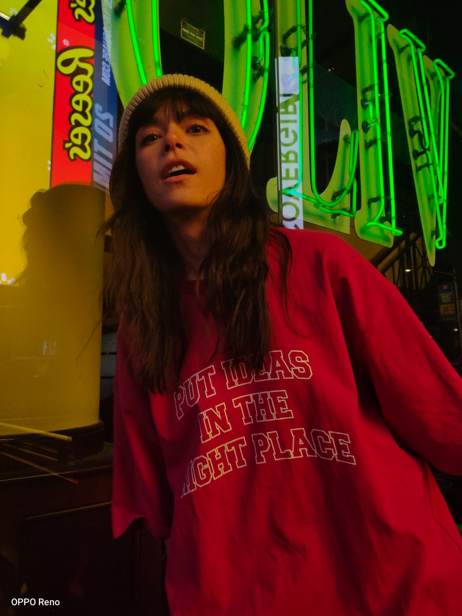 colorosglobal's tweet photo. Shoot on #OPPOReno and our Portrait mode - The darker the night, the more vibrant the neon lights, and the crazily better your street photos get.
#ColorOS6 #OPPO #LessIsLimitless #ColorOSandYou https://t.co/eJMBxk3Qth