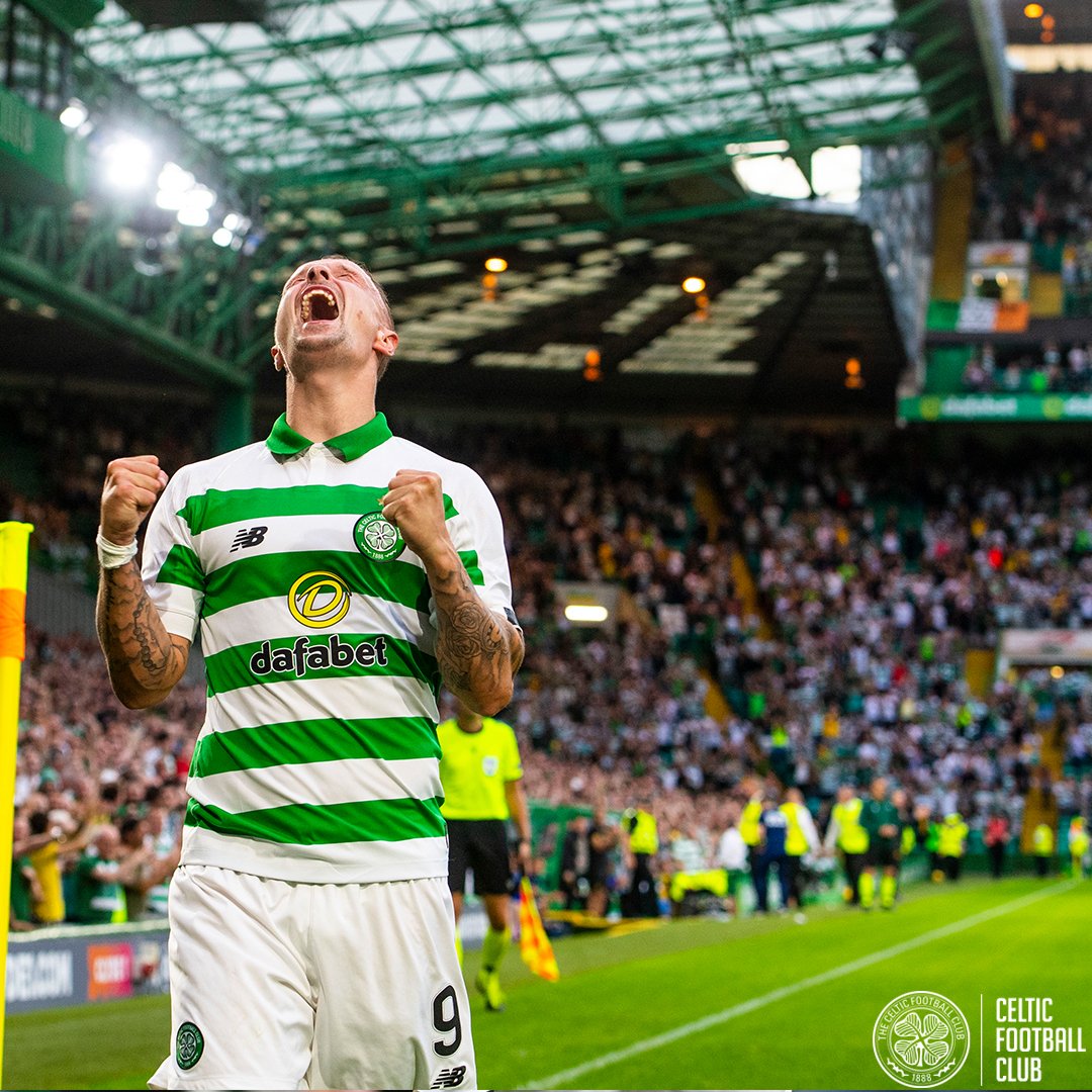  Happy birthday to number 9 , Leigh Griffiths! 

Have a super day,  