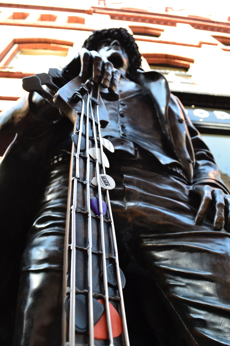 TNBofficial's tweet photo. "Phil Lynott was the man. We surely learned a trick or two from Thin Lizzy, and it shows. Just listen to 'Simplify' or 'The Man Who Saw The Universe', which at some point even had the working title 'Fabsrocklizzy'. Lynott would've turned 70 today. Rest in peace. - CL" @ThinLizzy_ https://t.co/1tV7Ixzp2M