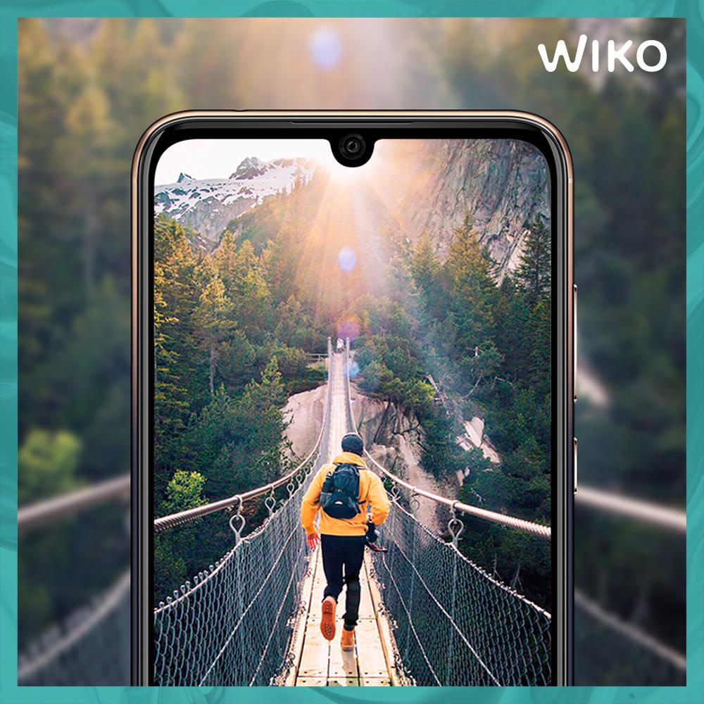 WikoItalia's tweet photo. Non conta quando parti o quando arrivi, ma l'avventura che vivi nel mentre #LetsLiveIt #LifeNeverSleeps #View3Collection https://t.co/nEzLOS9uu8