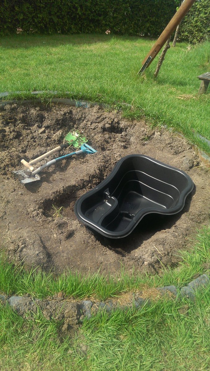 kutschisi's tweet image. Well so much for now....getting sore muscles....😅 but keep going just a little bit more for my #TeamCatMojo  #CatifyToSatisfy #DIY