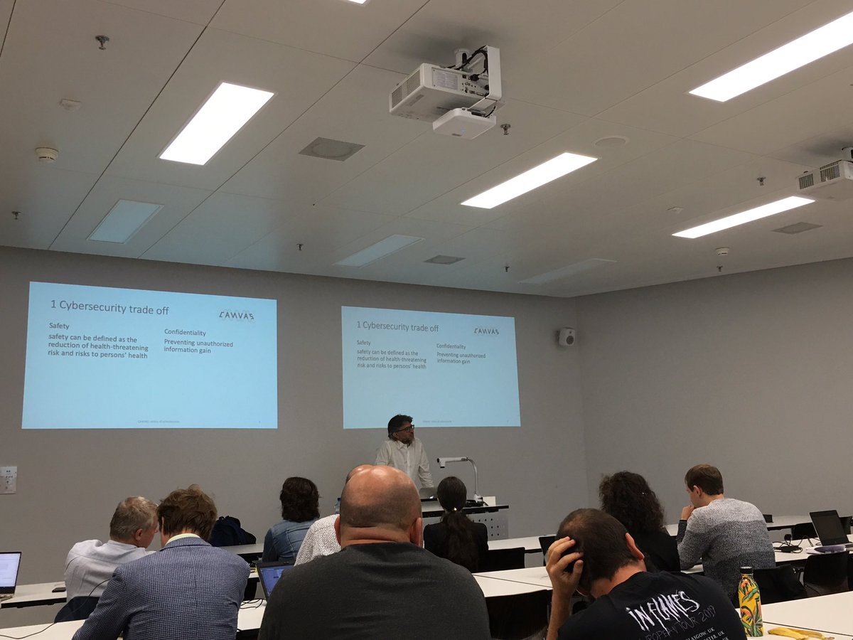 Lina Jasm tweet media