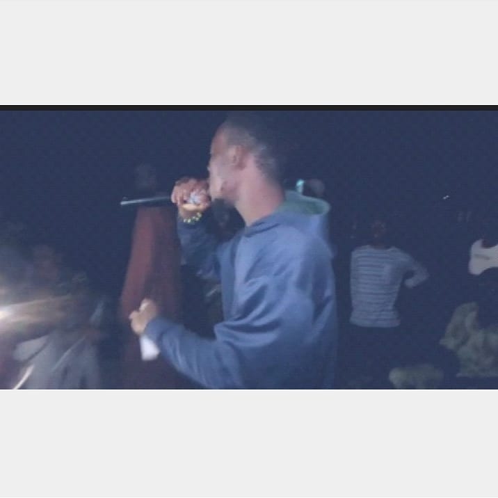 ConchenxNews's tweet image. #InMyHead Live On Stage

Last Night Show performance at Adeniyi Street Carnival

#StreetCarnival #Conchenx #KidLyric #djdancehall #TuesdayMotivation