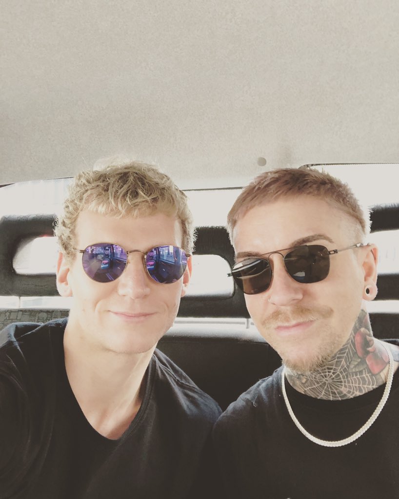 HarrisGibbsHair's tweet photo. Early start today, Chris and Alex are in London en route to TIGI academy for a couple of says with #tigicollective team.
#taxiselfie #london #tigi #harrisgibbshair https://t.co/zEyy7B9LNz