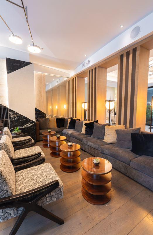 HotelZoeFW's tweet photo. Lobby goals 😍 #HotelZoeFW https://t.co/YePCvzakcn