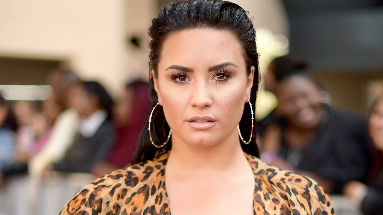  Birthday Wishes to Demi Lovato, Andrew Garfield, David Walliams and Jamie Cullum Happy Birthday y\all...  