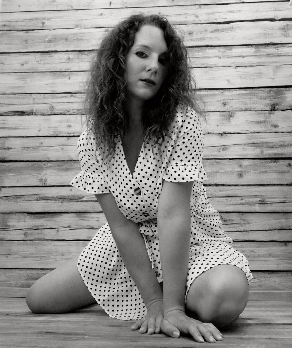 S_Niedermayr's tweet photo. Holiday mood ❤️
#holiday #holidaymood #holidaylook #holidaylove #holidayoutfit #holidayhome #dress #dressed #summerdress #summerdresses #summerlook #hotgirlsummer #beautifulgirls #beauty #womanstyle #womanstyles #ladylike #ladystyle #styleblogger #stylingqueen #queenonheels https://t.co/TGbqclSTws