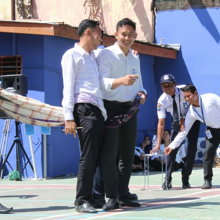 MLottungSiregar's tweet photo. Semangat 45.
Kita merdeka
Kita juara.
Perjuangan belum seberapa, dari apa yang telah di perjuangkan para pahlawan kita yang terdahulu. #MerdekaIndonesiaku #merdeka https://t.co/y707a0ops0
