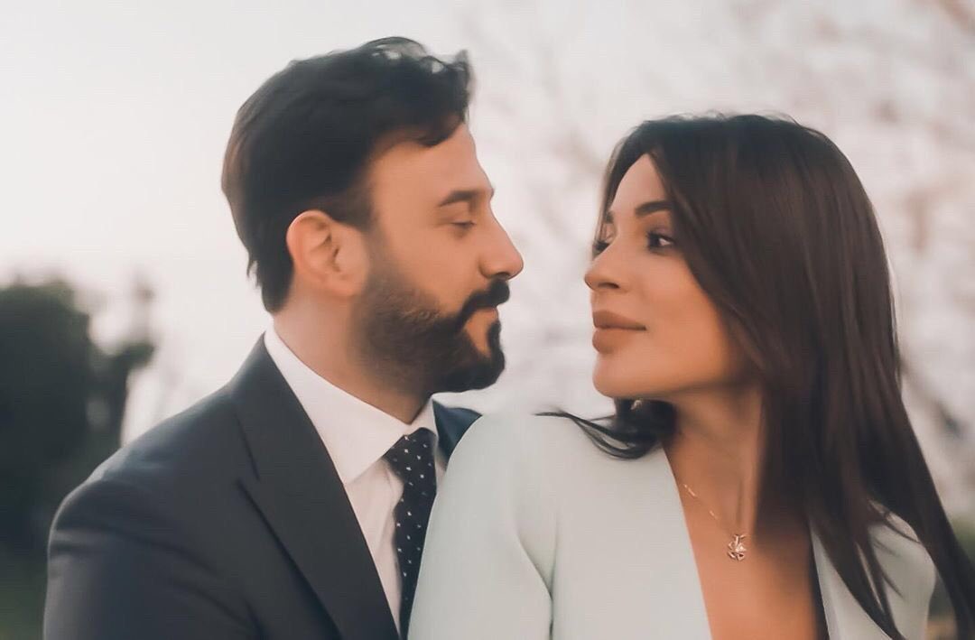 ياحلاتك 
جن دعاء بصوت أمي.   A