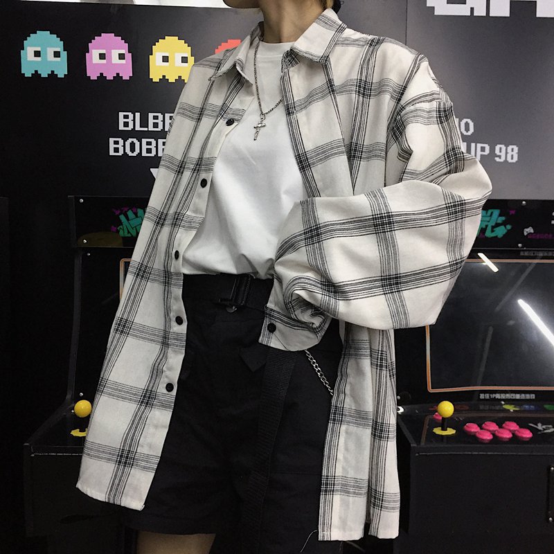 Wear_Blossom's tweet photo. [RT추첨]

🌸흑백 오선 체크셔츠🌸

기본적인 디자인으로 가볍게 즐기기 좋은 체크 셔츠 준비해봤어요!

적당히 떨어지는 핏감이 멋스러워 어떤 하의에 매치해도 시크하고 매력있는 분위기를 자아낸답니다😎💘

사이트https://t.co/n19vRA7Mxz
블로그https://t.co/9Iq6JxbcsG https://t.co/QFKAsyuIML