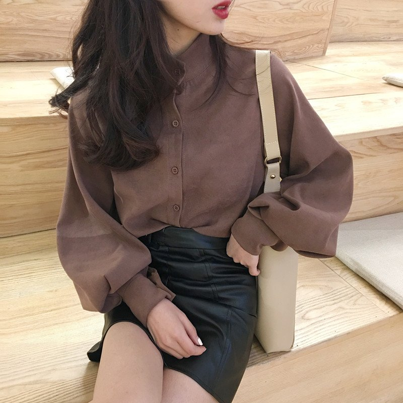 Wear_Blossom's tweet photo. [RT추첨]

🌸하이디 블라우스🌸

예쁜 디자인과, 고퀄리티 실물로 많은 사랑 받는 하이디 블라우스에요. 가을에 접어들면서 재판매로 돌아왔답니다🙌

소매를 잡아주는 벌룬핏으로 핏이 너무 예뻐요! 재구매율도 높답니다🙈💞

사이트 https://t.co/F7dN89plbU
블로그 https://t.co/QQhRqv0XXR https://t.co/BBWVC7wgfI