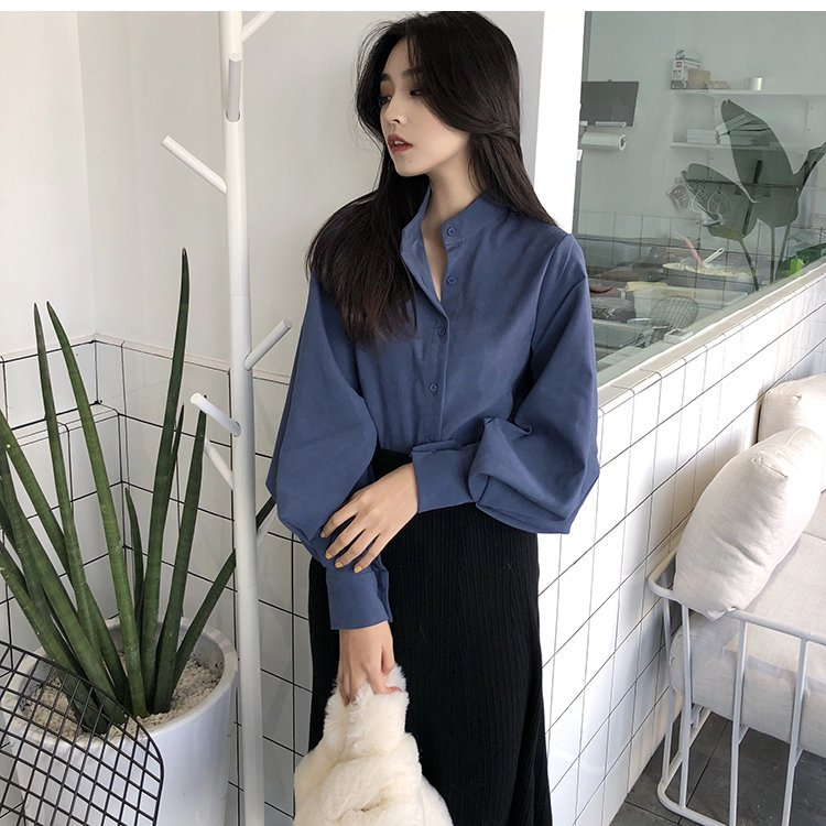 Wear_Blossom's tweet photo. [RT추첨]

🌸하이디 블라우스🌸

예쁜 디자인과, 고퀄리티 실물로 많은 사랑 받는 하이디 블라우스에요. 가을에 접어들면서 재판매로 돌아왔답니다🙌

소매를 잡아주는 벌룬핏으로 핏이 너무 예뻐요! 재구매율도 높답니다🙈💞

사이트 https://t.co/F7dN89plbU
블로그 https://t.co/QQhRqv0XXR https://t.co/BBWVC7wgfI