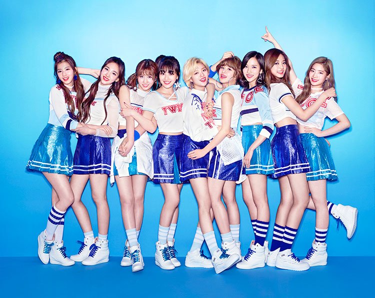 k_dorama77's tweet photo. 韓国アイドルグループ✨
好きなのどっち？

TWICE▶️RT
少女時代▶️いいね！
両方好き▶️RT＆いいね！ # https://t.co/217U5t1fPx