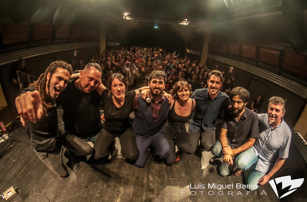 MetalPopRockAN's tweet photo. 🅱Las mejores fotos de #LaMuestra @bilbao_jaiak argazkirik onenak ! 📷📸🆒🔝

#astenagusiabilbao #astenagusia2019 
19.08 @Bilborockbilbao 

@ACnTheSoulMen 21h 

#Argazkiak / #Fotos @Luismi_Coronel 

#conciertos #kontzertuak #rock #Musica #Musika #euskera #Soul #SoftRock #Bilbao https://t.co/tVKnqPnl2x